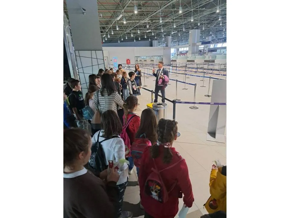 Посета на Меѓународниот аеродром Скопје