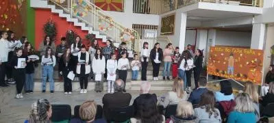 Uchilishteto Grigor Prlichev domakjin na knizhevnata manifestacija Esen vo Gazi Baba 1